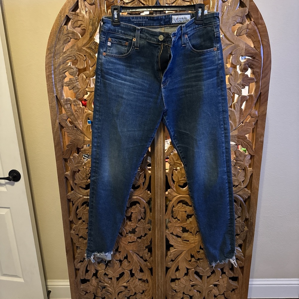 AG Adriano Goldschmied Dark Blue Cropped Jeans